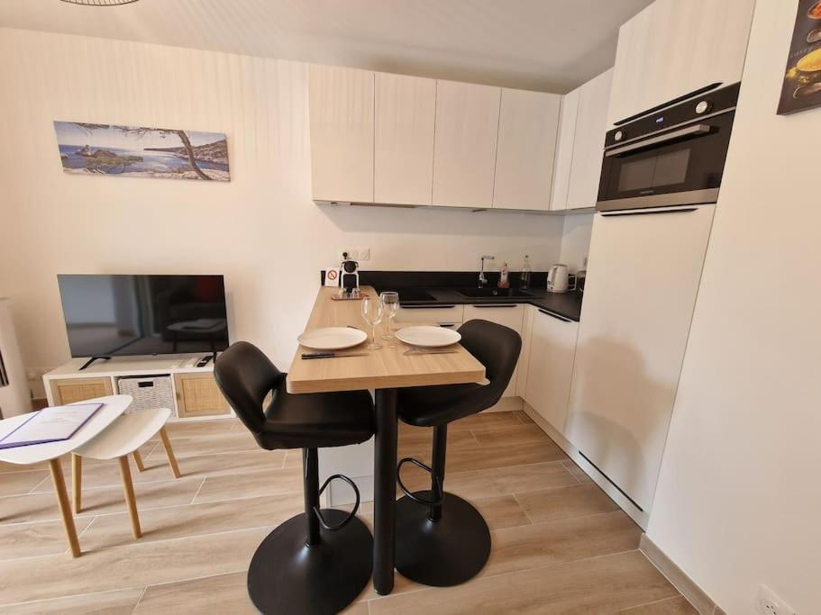 T2 Neuf, Parking Prive,Acces Mer 방돌 외부 사진