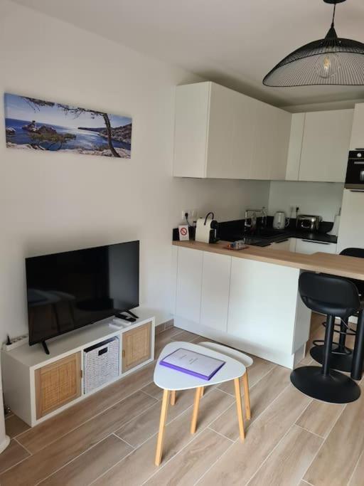 T2 Neuf, Parking Prive,Acces Mer 방돌 외부 사진